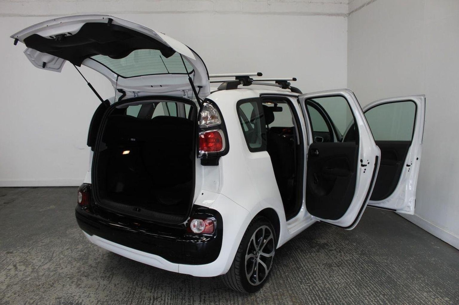 Vehicle 22