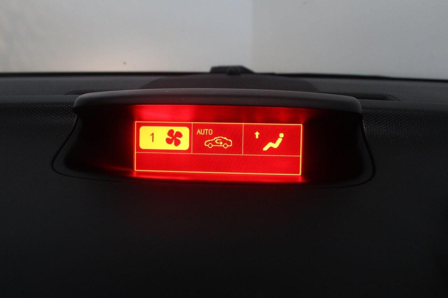 Used Vauxhall Meriva 2017 for sale - 77572847: Photo 30