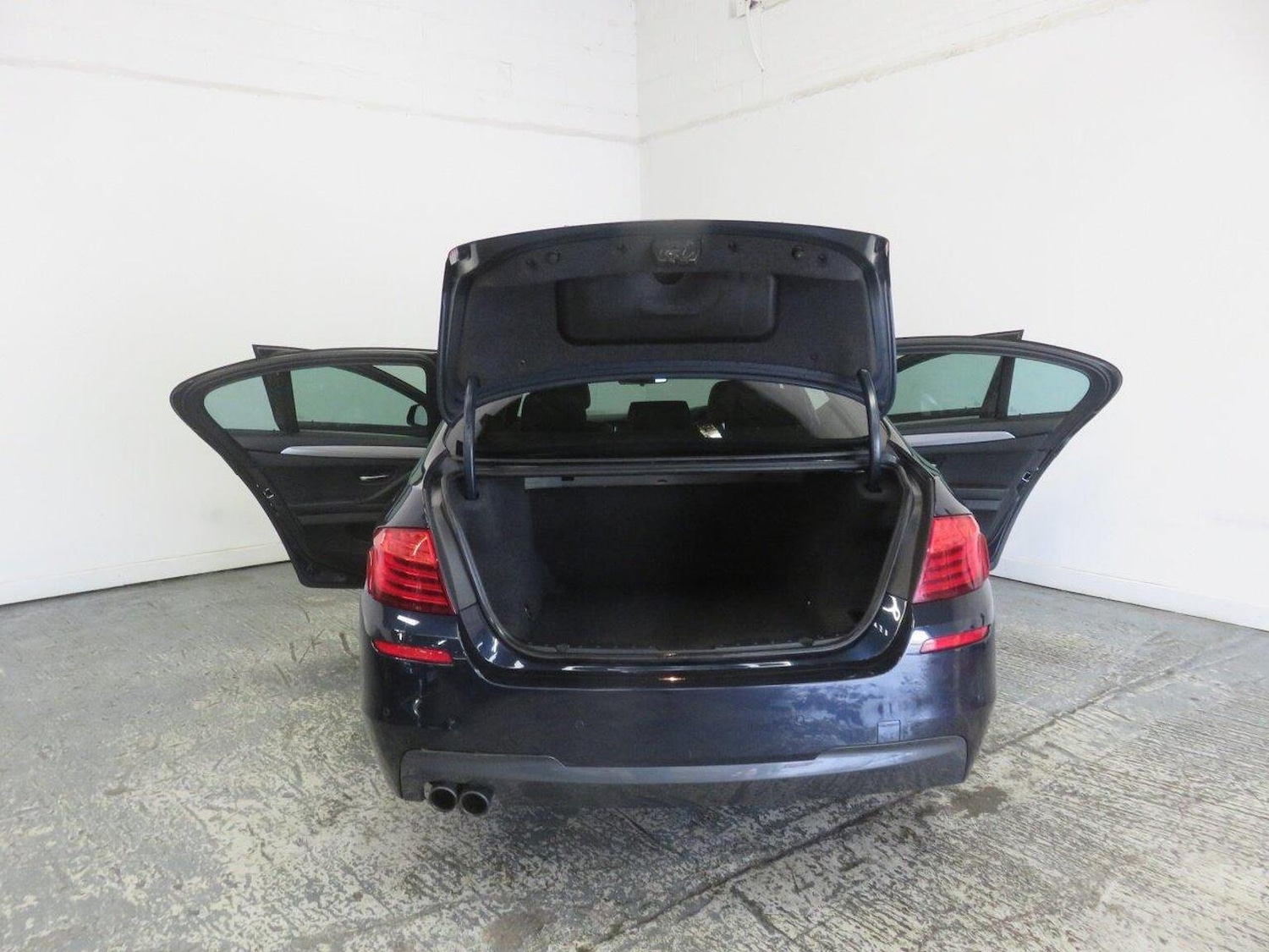 Used BMW 5 Series 2013 for sale - 77938236: Photo 22