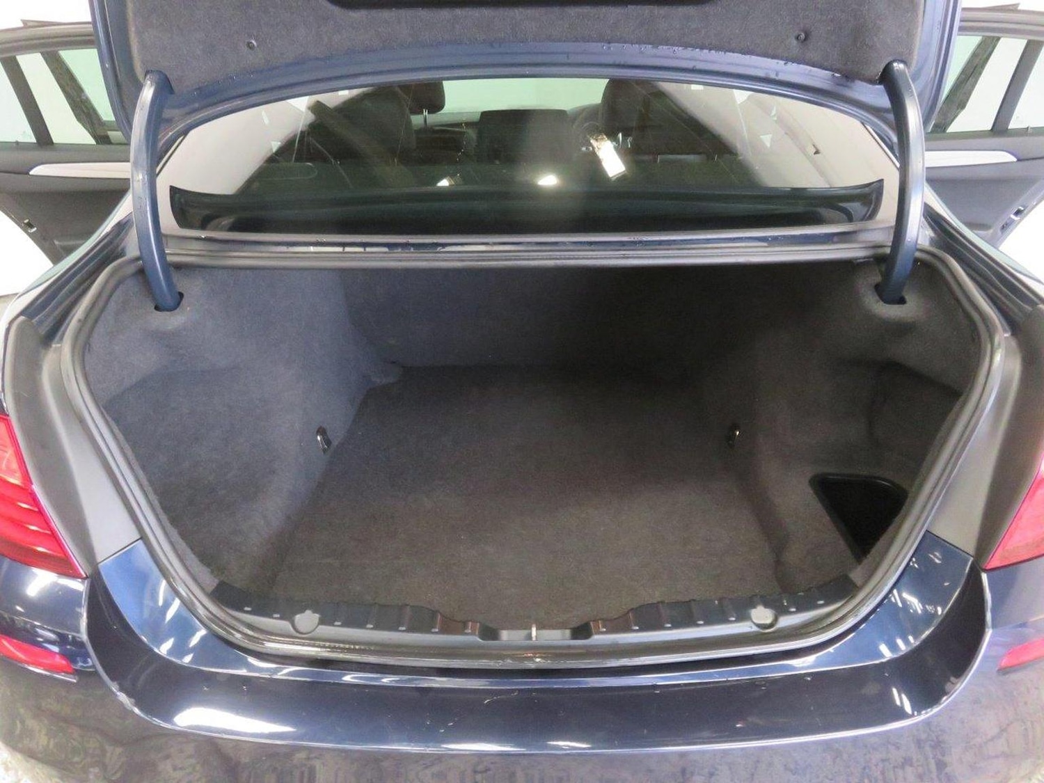 Used BMW 5 Series 2013 for sale - 77938236: Photo 23