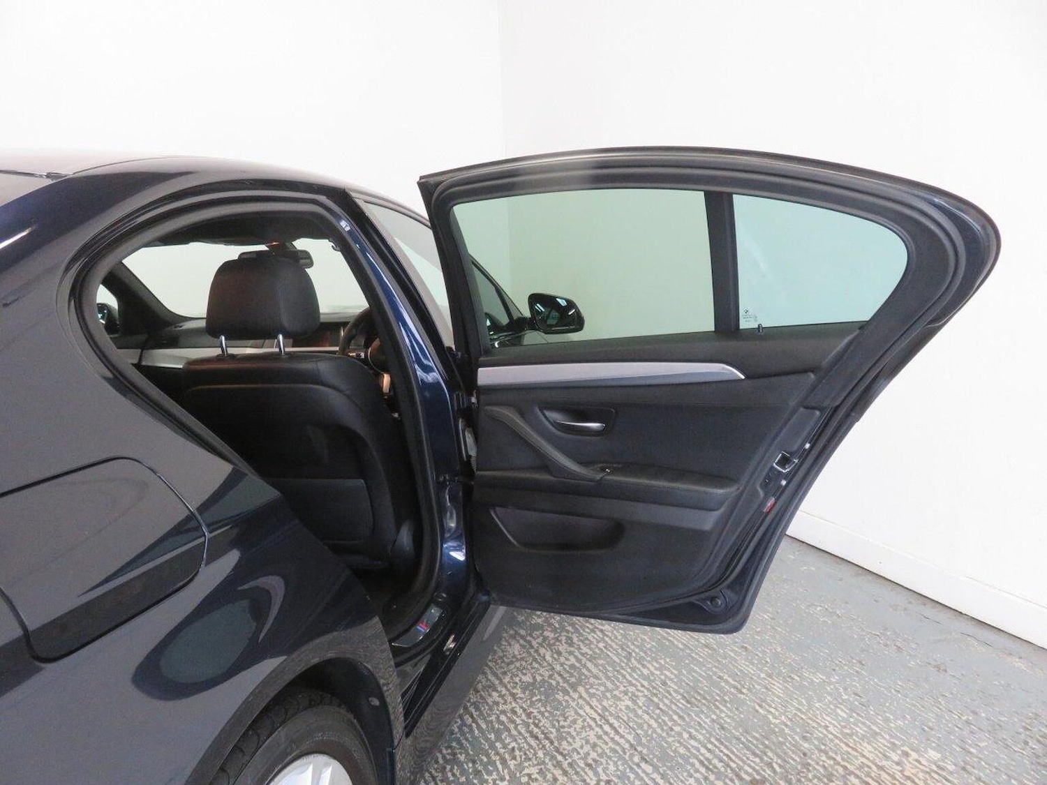 Used BMW 5 Series 2013 for sale - 77938236: Photo 25