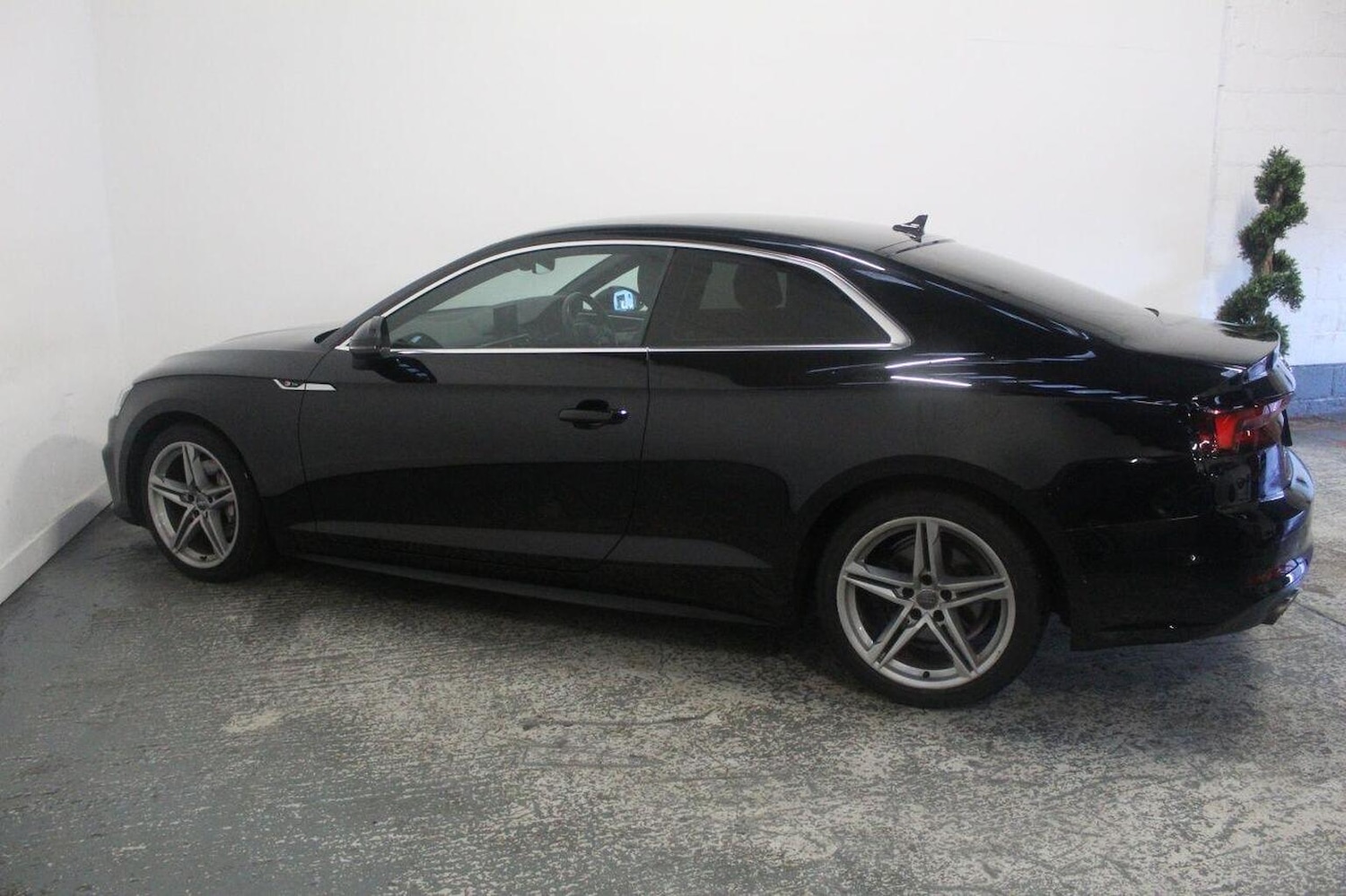 Used Audi A5 2017 for sale - 77937843: Photo 10