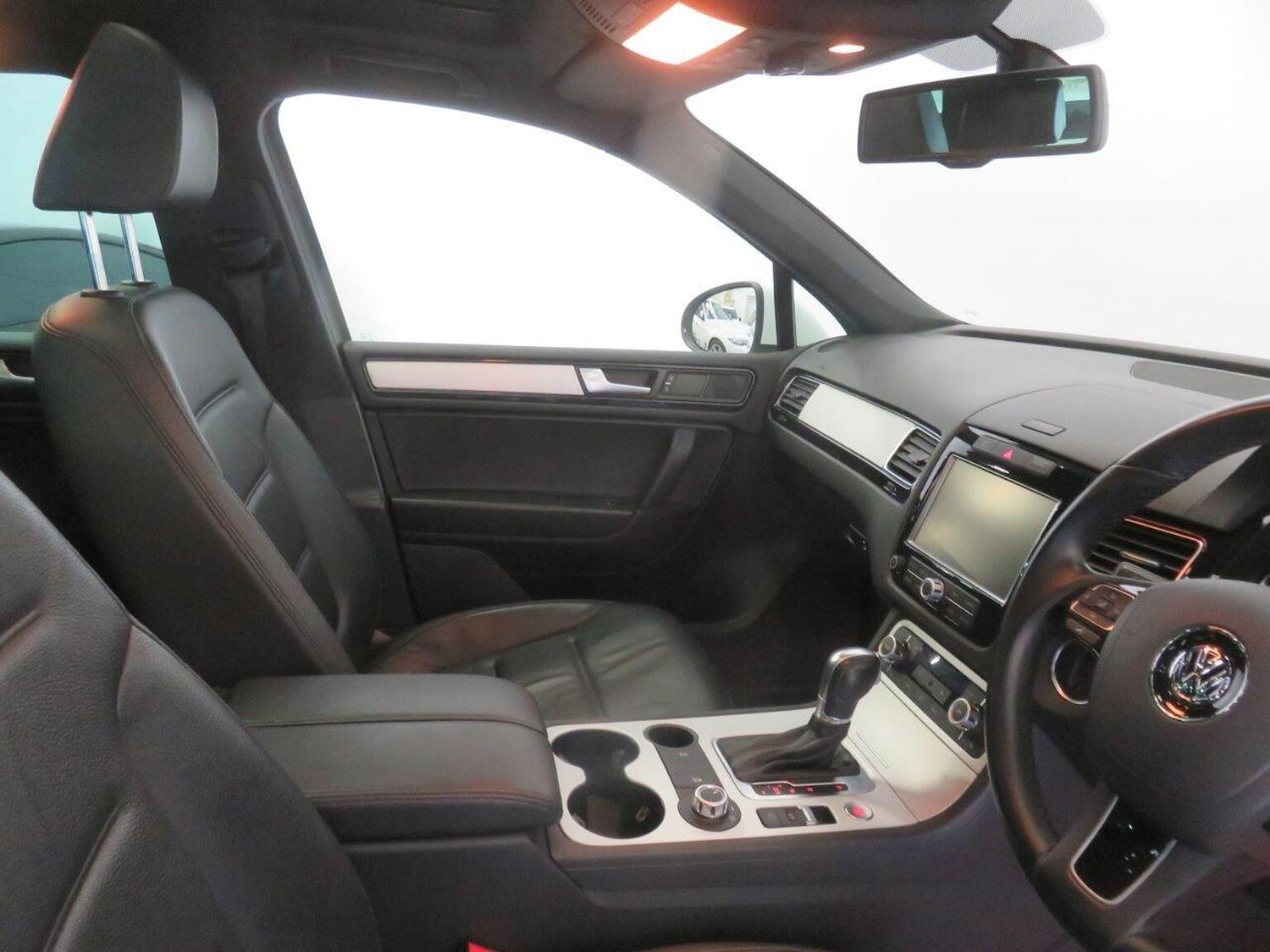 Used Volkswagen Touareg 2013 for sale - 77303782: Photo 32