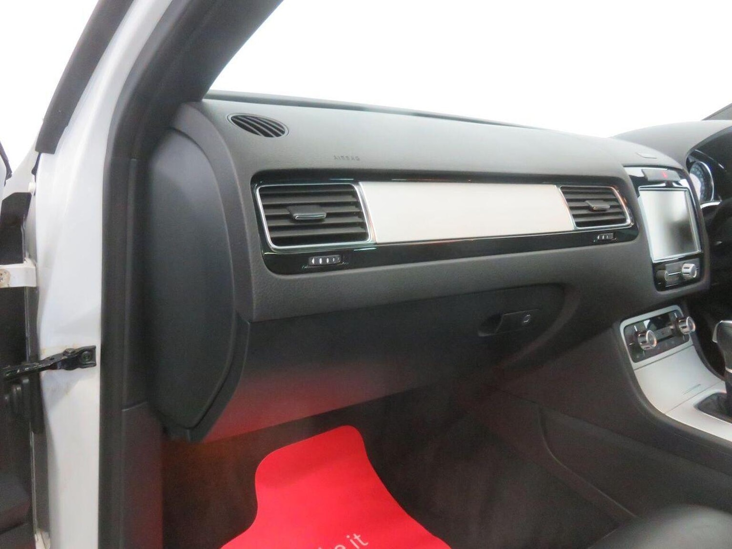 Used Volkswagen Touareg 2013 for sale - 77303782: Photo 33