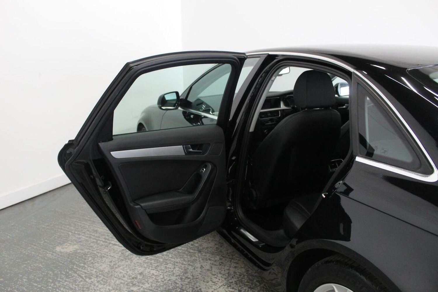Vehicle 28