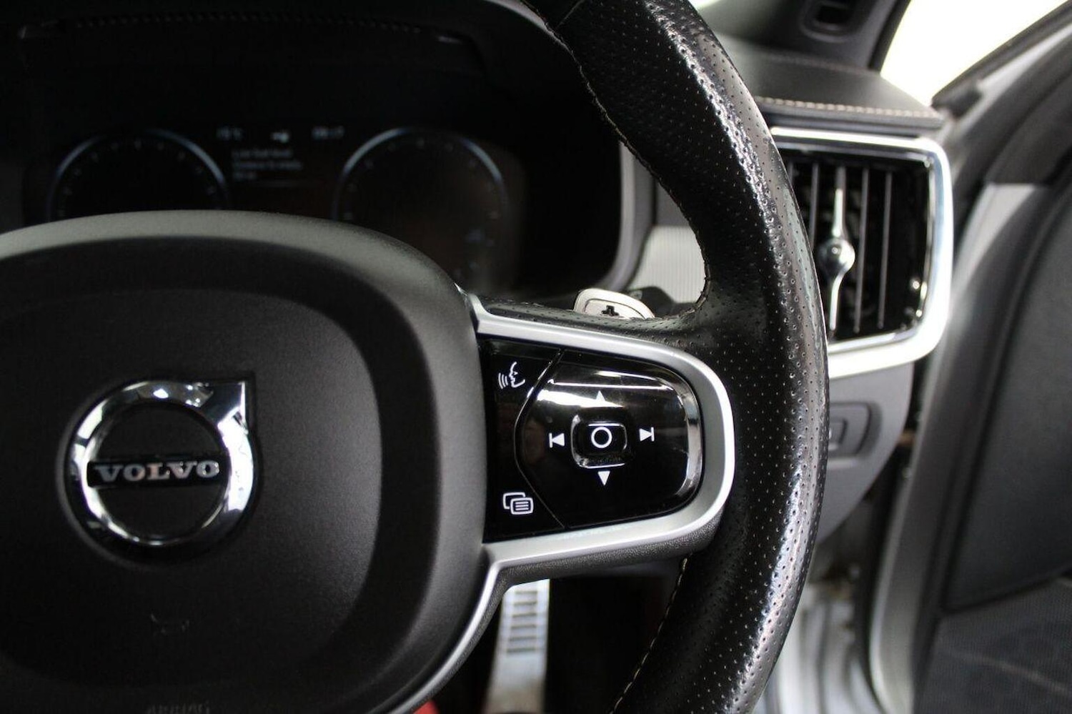 Used Volvo V90 2019 for sale - 76793681: Photo 49