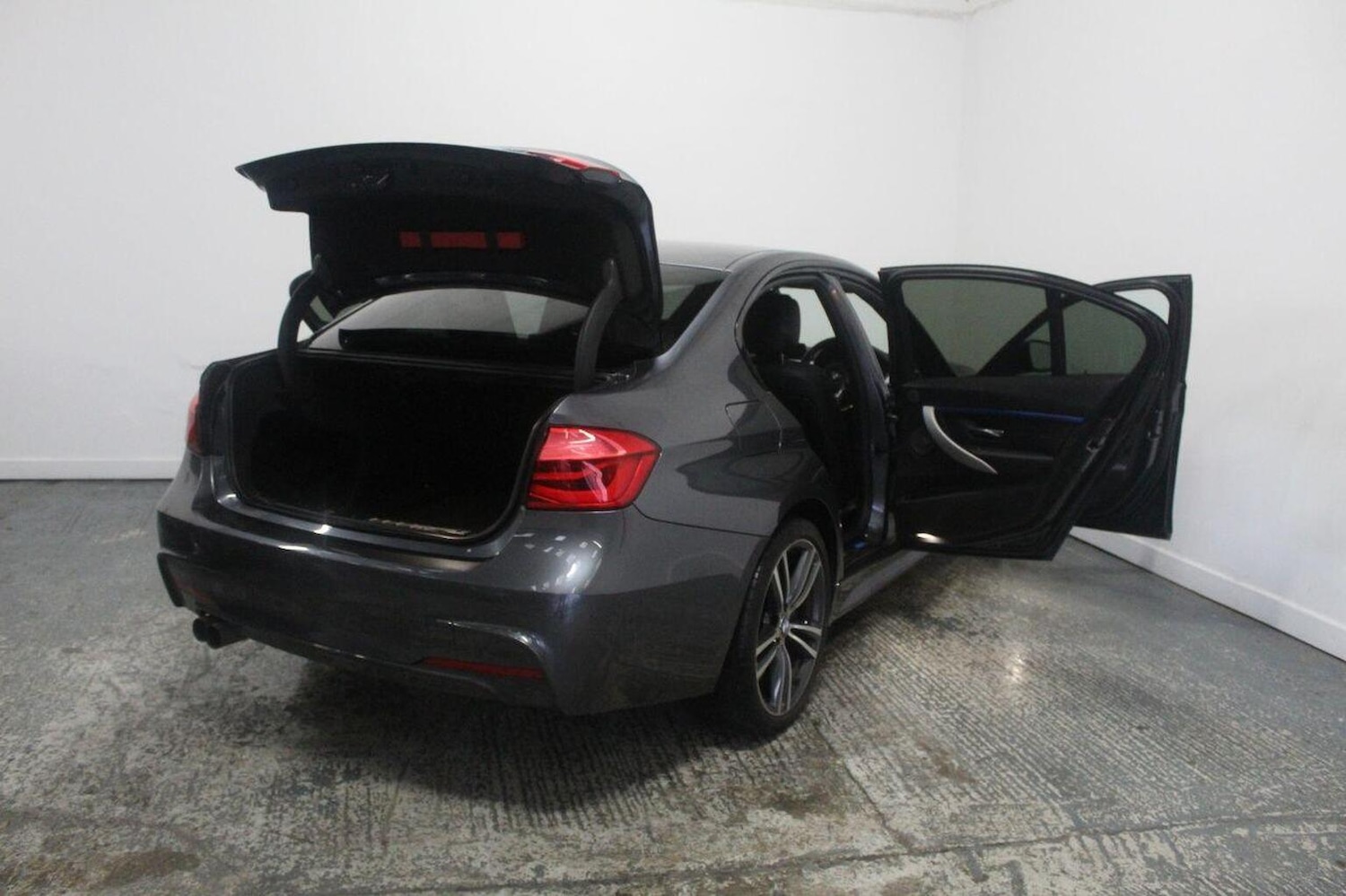 Used BMW 3 Series 2016 for sale - 77166155: Photo 21