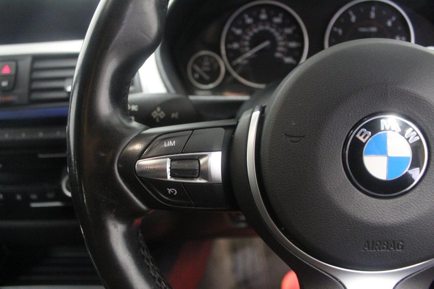 Used BMW 3 Series 2016 for sale - 77166155: Photo 47