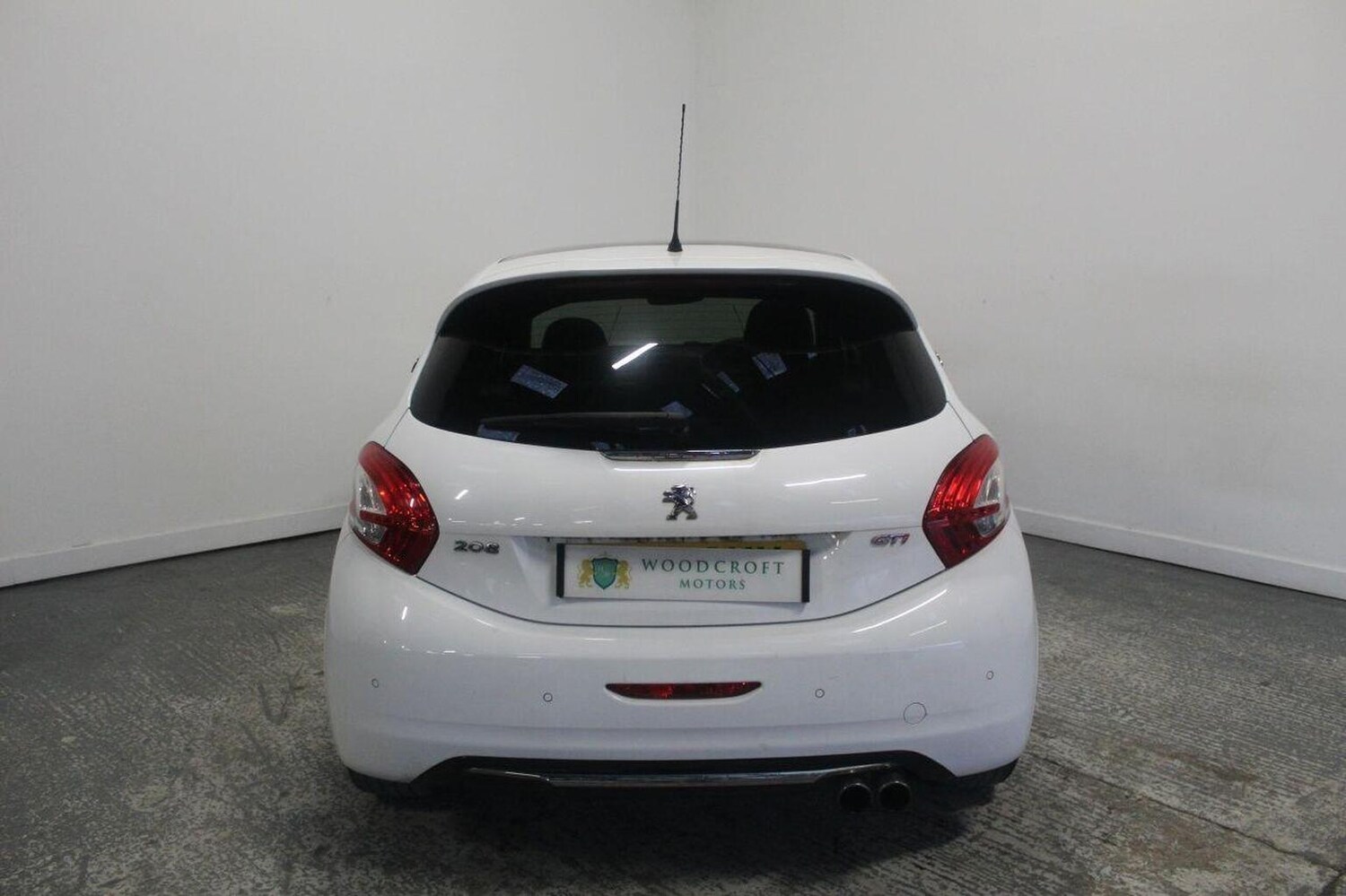 Used Peugeot 208 2014 for sale - 77363590: Photo 14