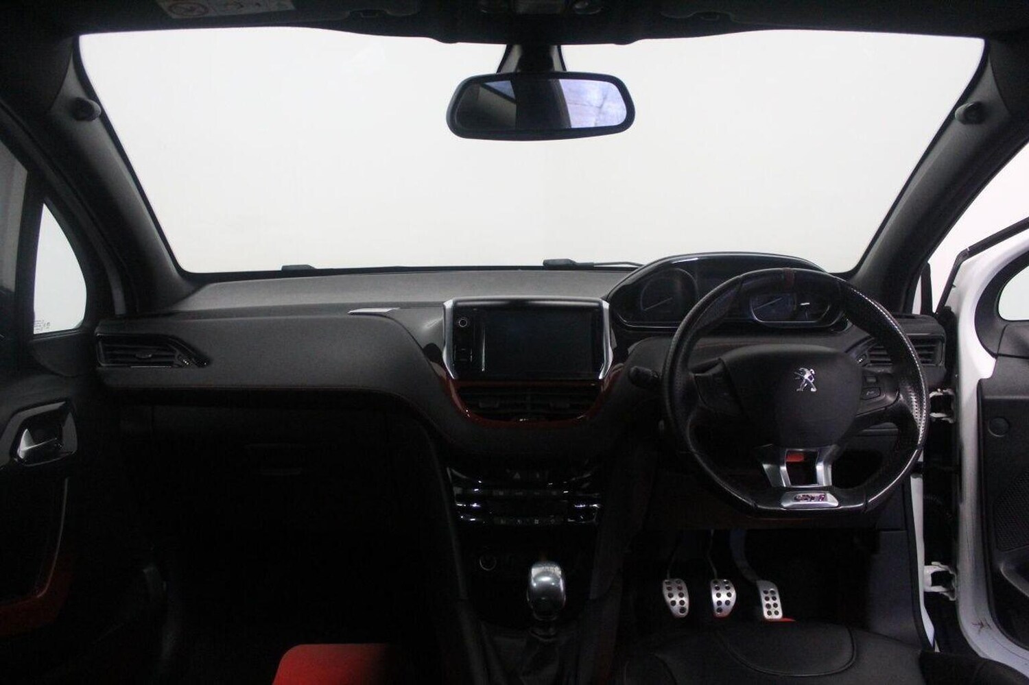 Used Peugeot 208 2014 for sale - 77363590: Photo 29