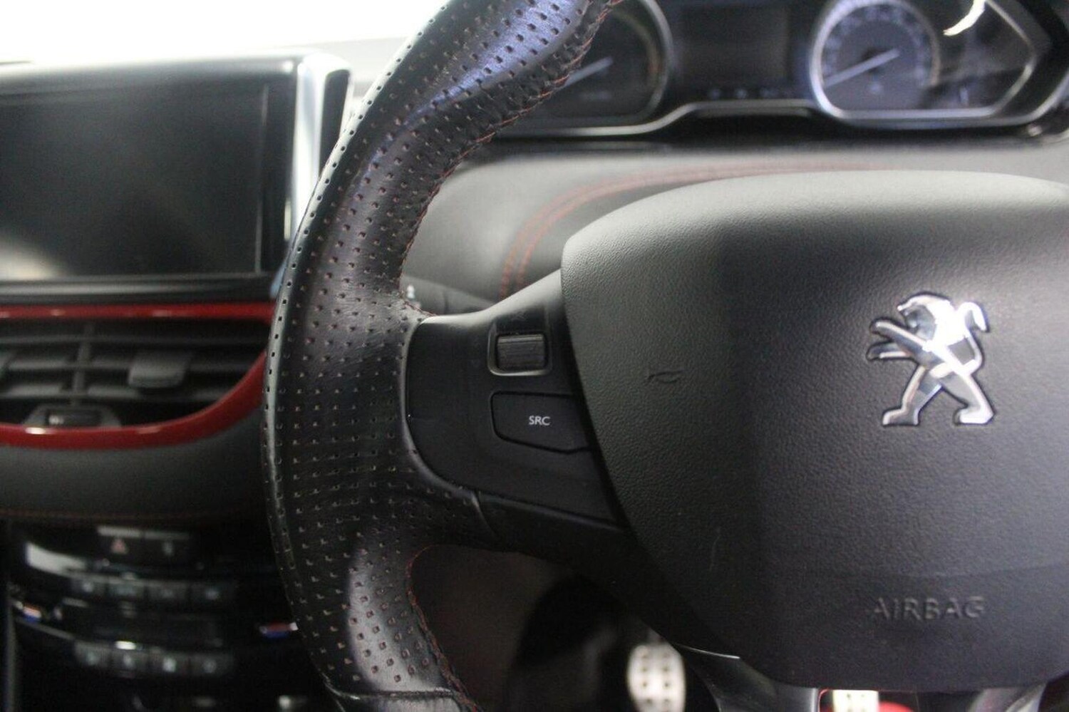 Used Peugeot 208 2014 for sale - 77363590: Photo 45