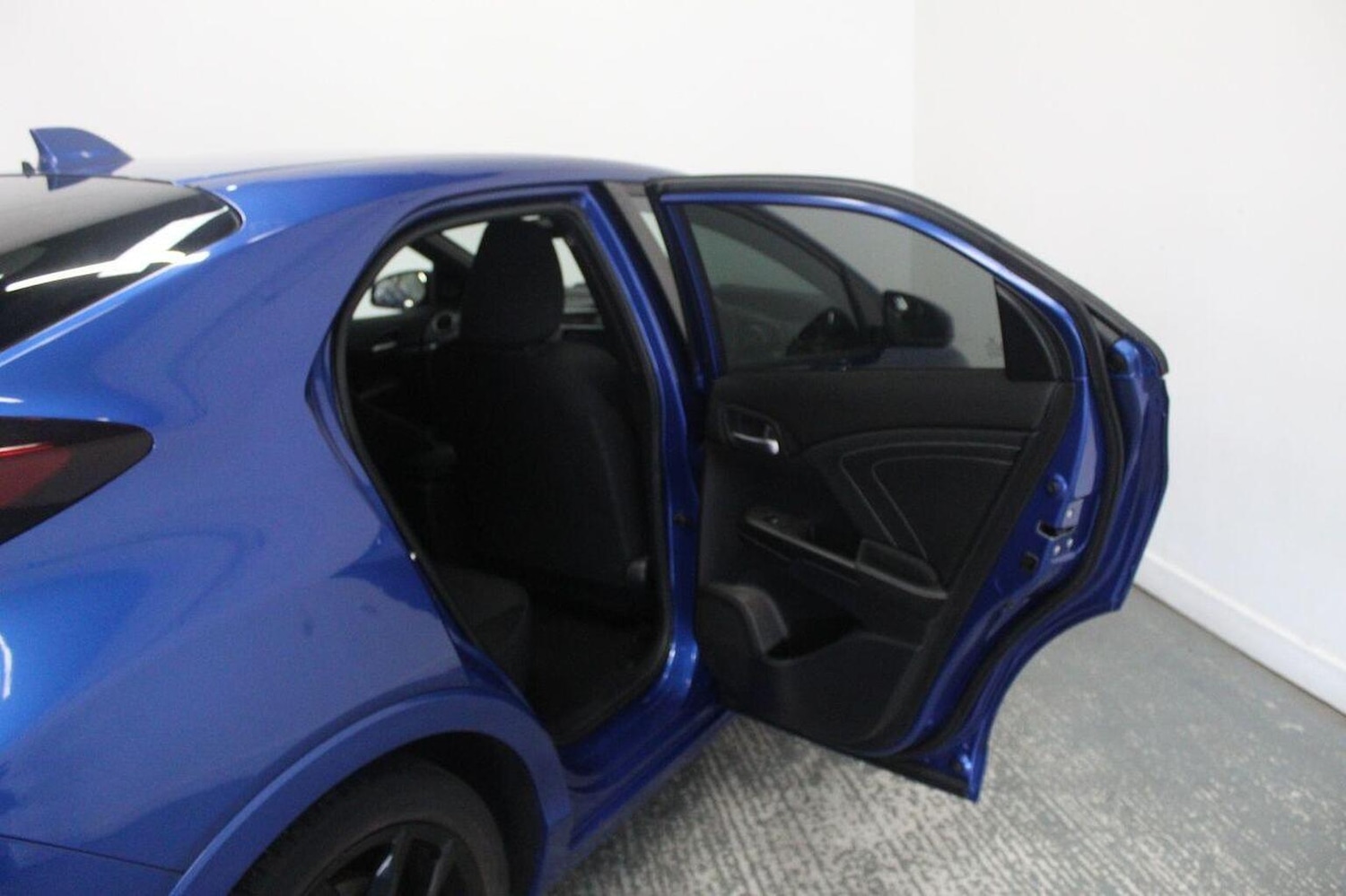 Used Honda Civic 2016 for sale - 76107307: Photo 25