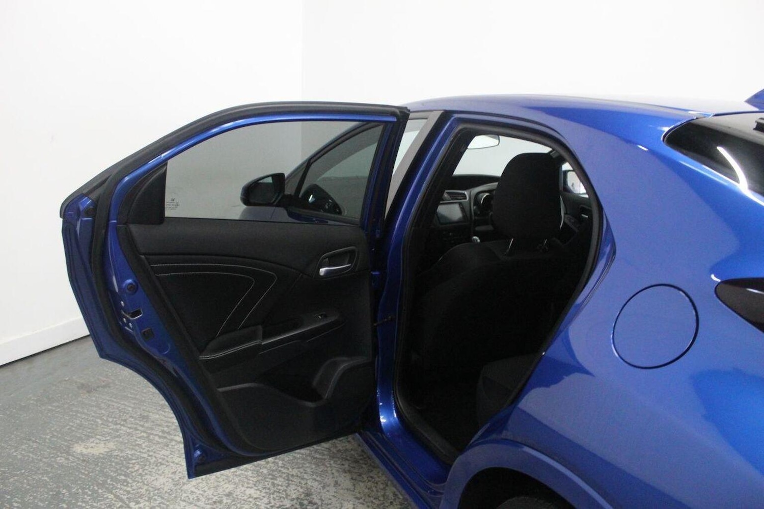 Used Honda Civic 2016 for sale - 76107307: Photo 27