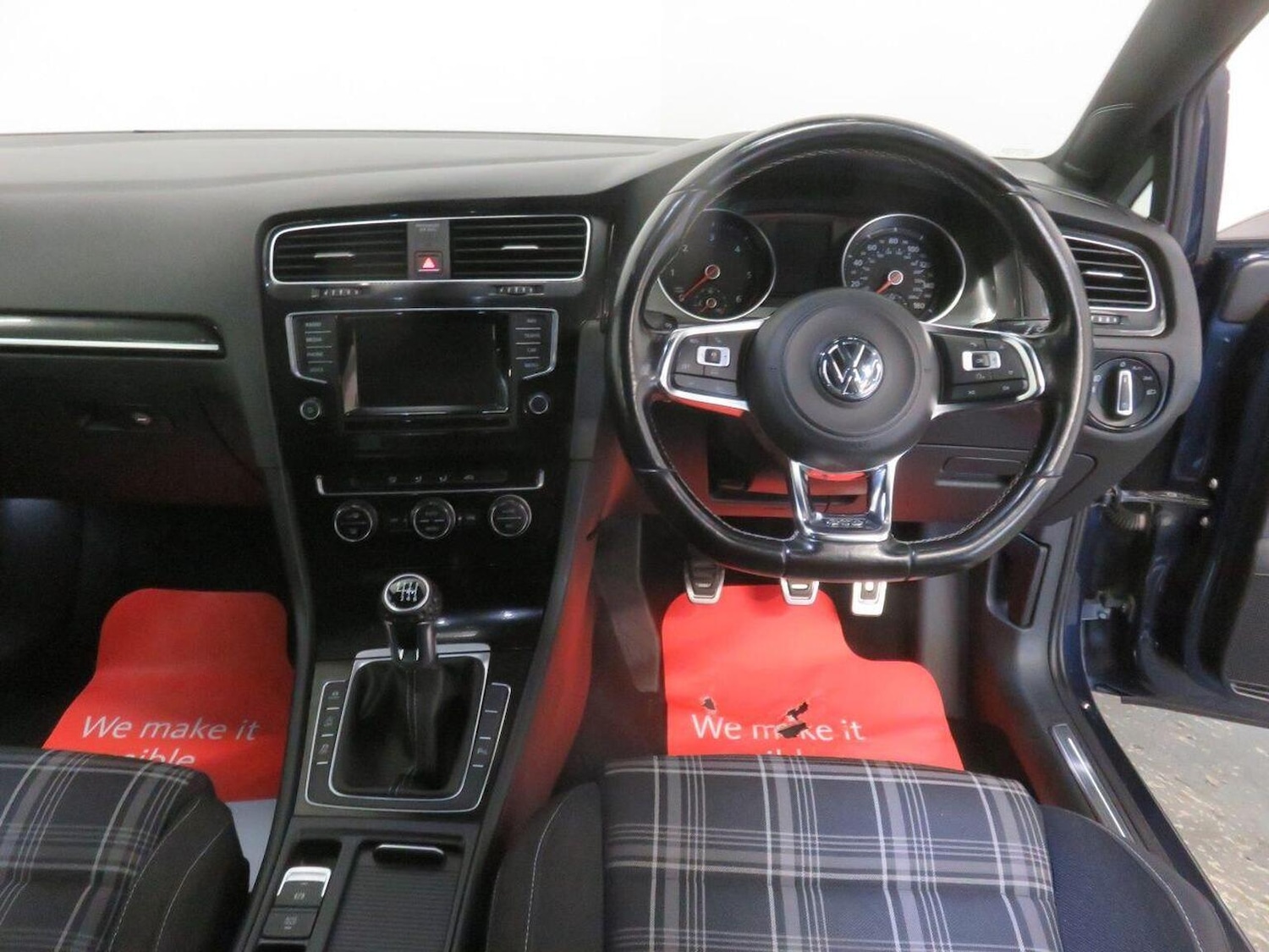 Used Volkswagen Golf 2015 for sale - 77069091: Photo 32