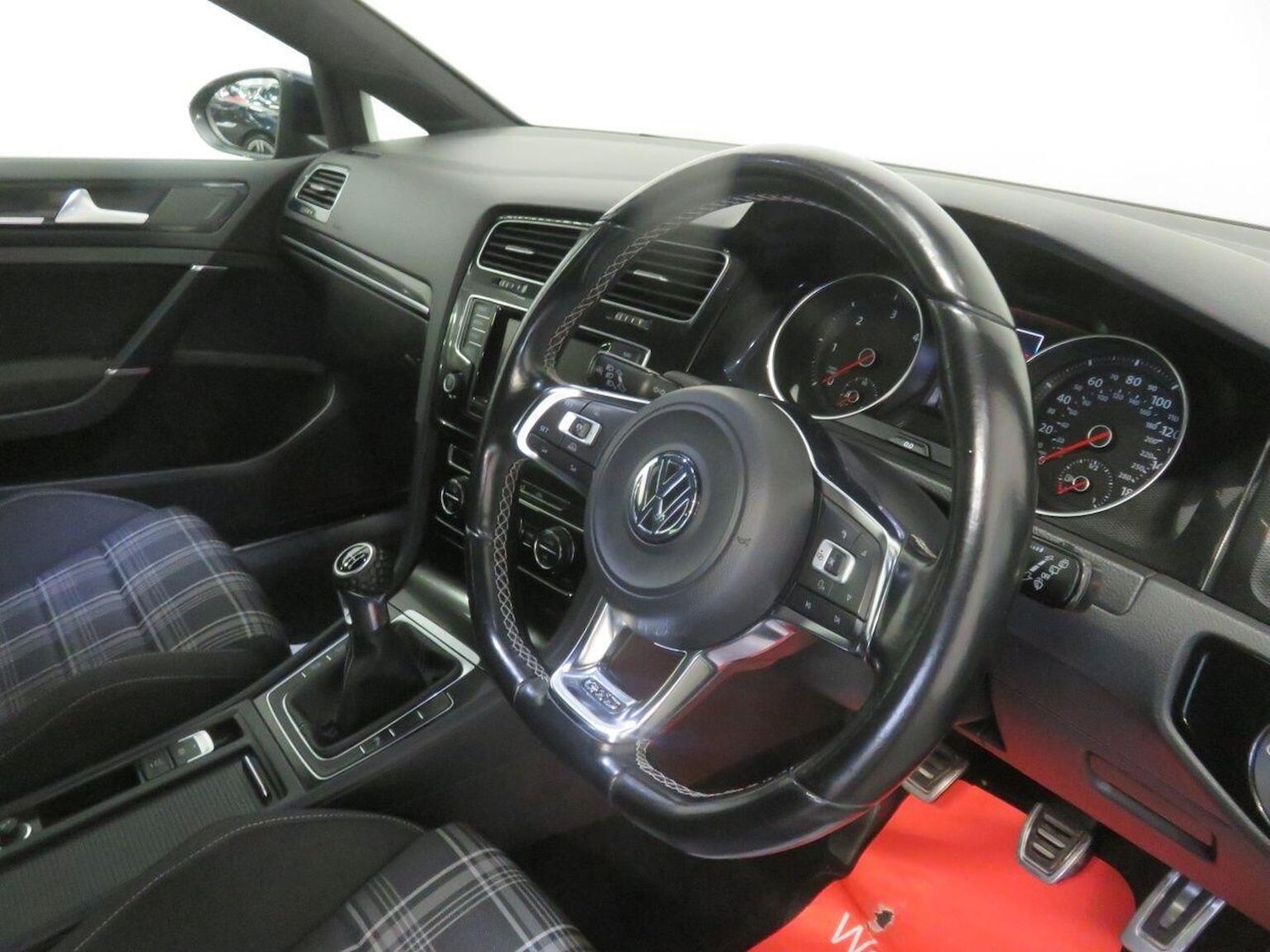 Used Volkswagen Golf 2015 for sale - 77069091: Photo 33