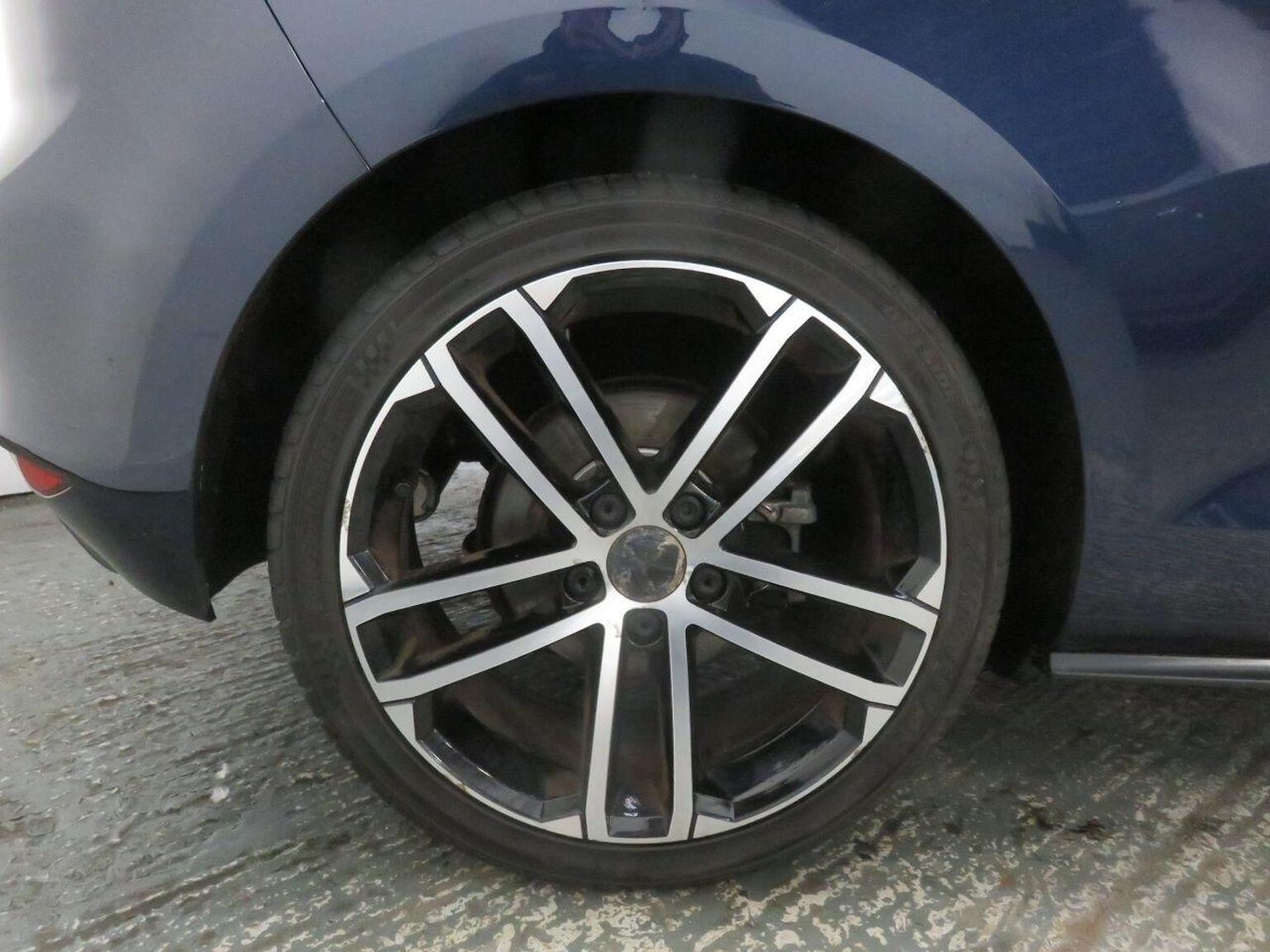 Used Volkswagen Golf 2015 for sale - 77069091: Photo 45