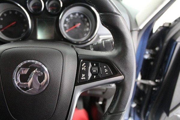 Used Vauxhall Zafira Tourer 2012 for sale - 74964710: Photo 47