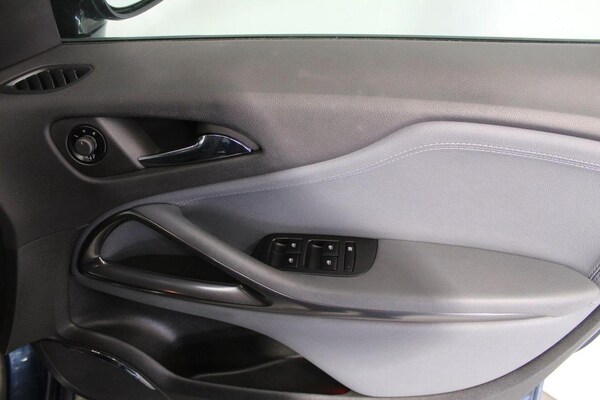 Used Vauxhall Zafira Tourer 2012 for sale - 74964710: Photo 49