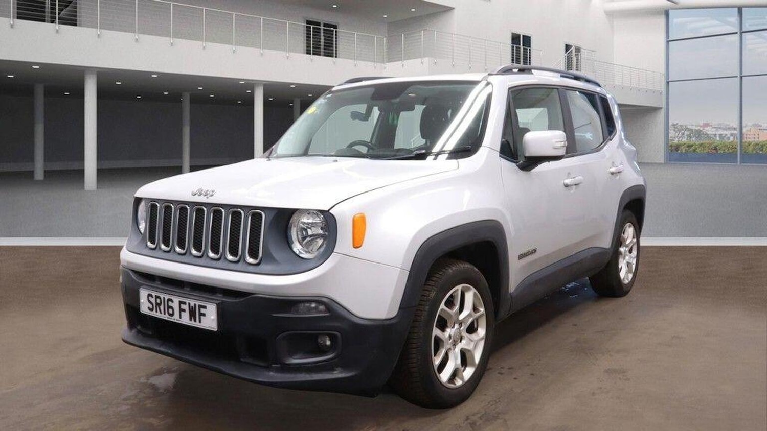 Used Jeep Renegade 2016 for sale - 77766438: Photo 2