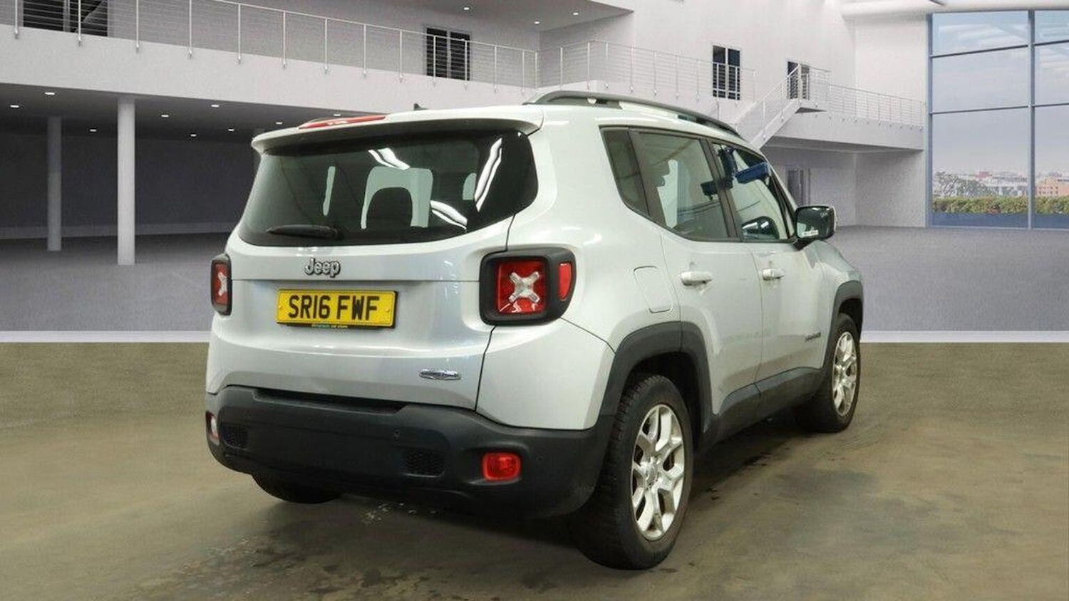 Used Jeep Renegade 2016 for sale - 77766438: Photo 5