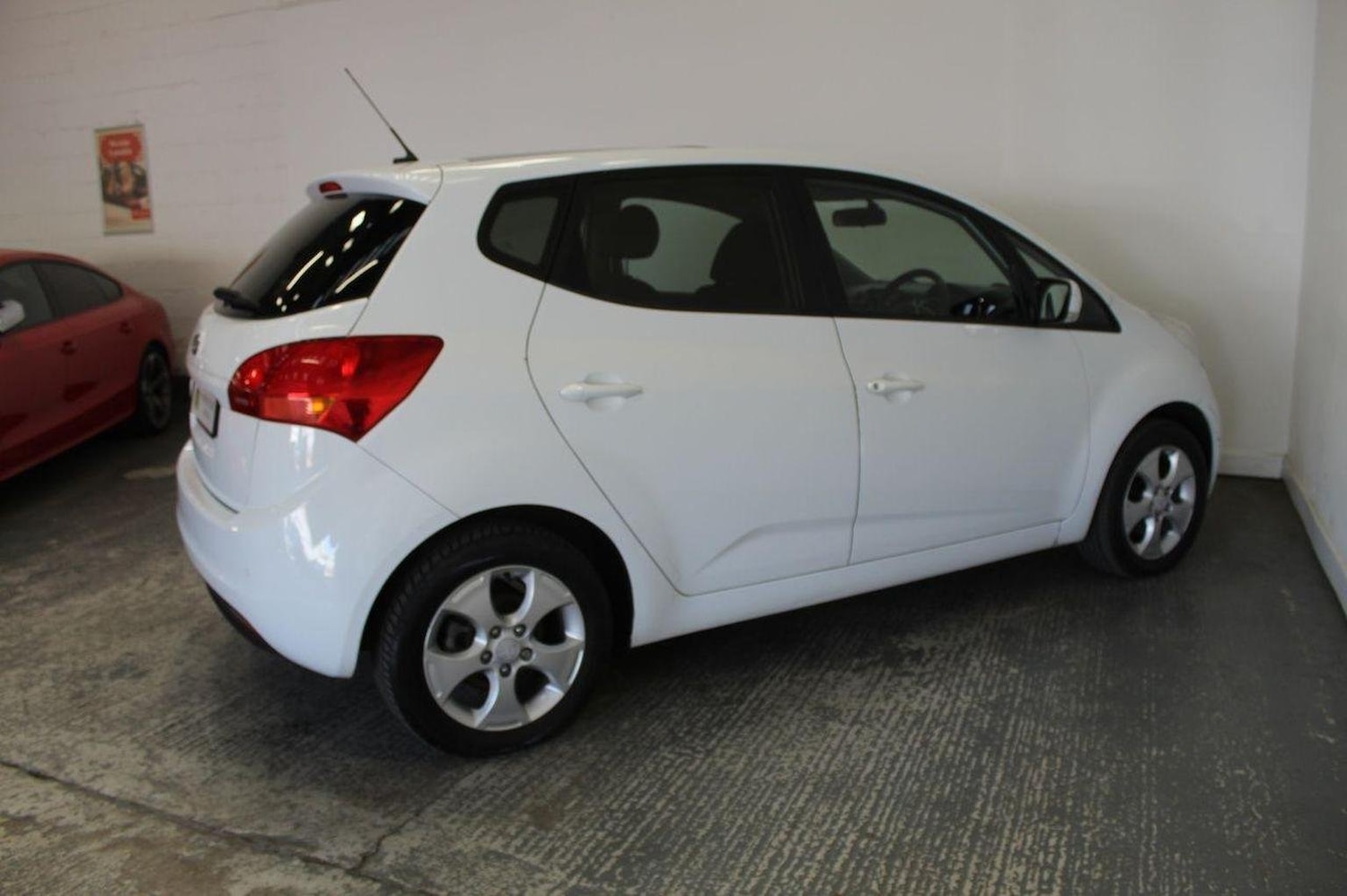 Used Kia Venga 2011 for sale - 76246186: Photo 11