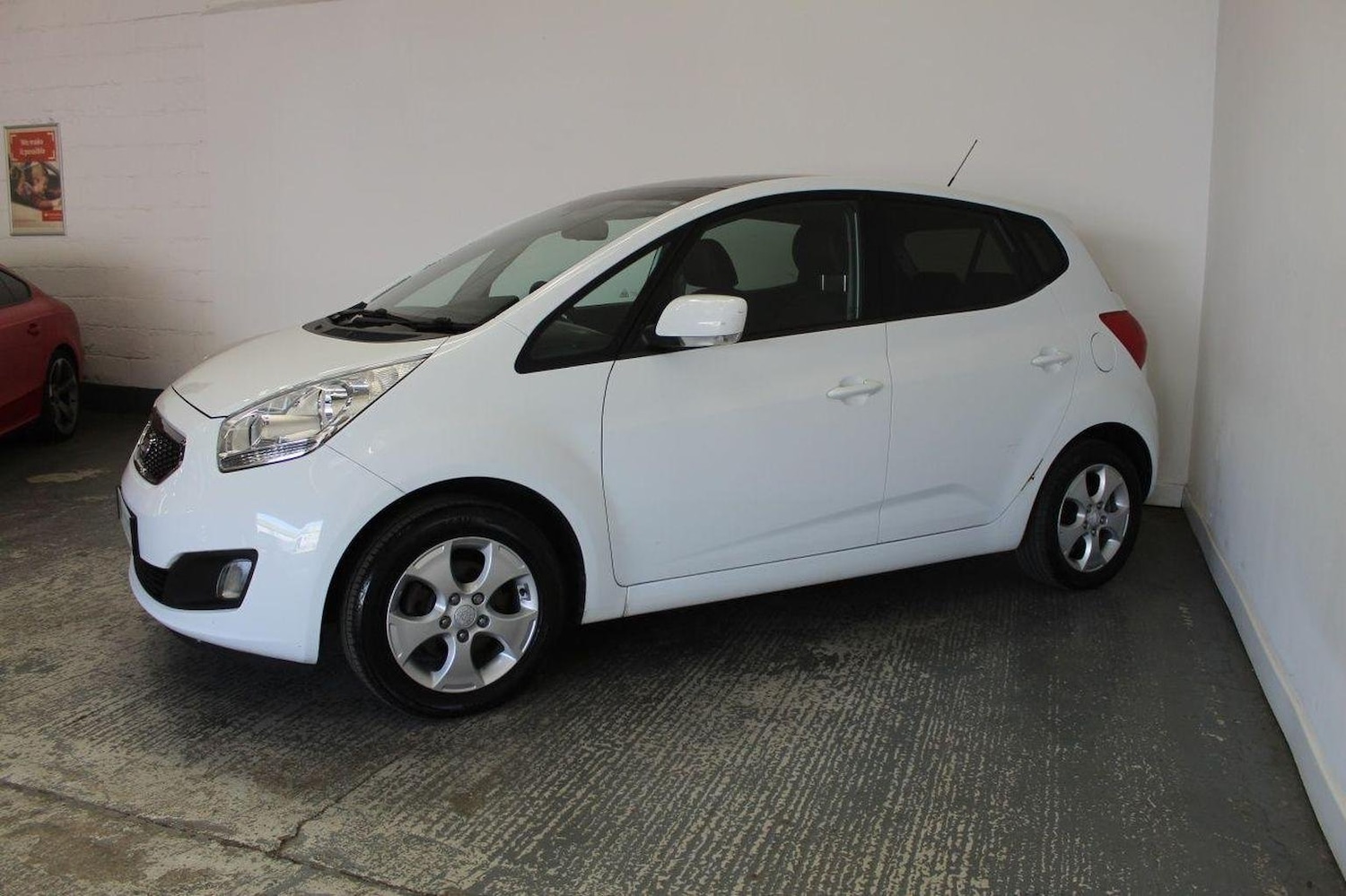 Used Kia Venga 2011 for sale - 76246186: Photo 5