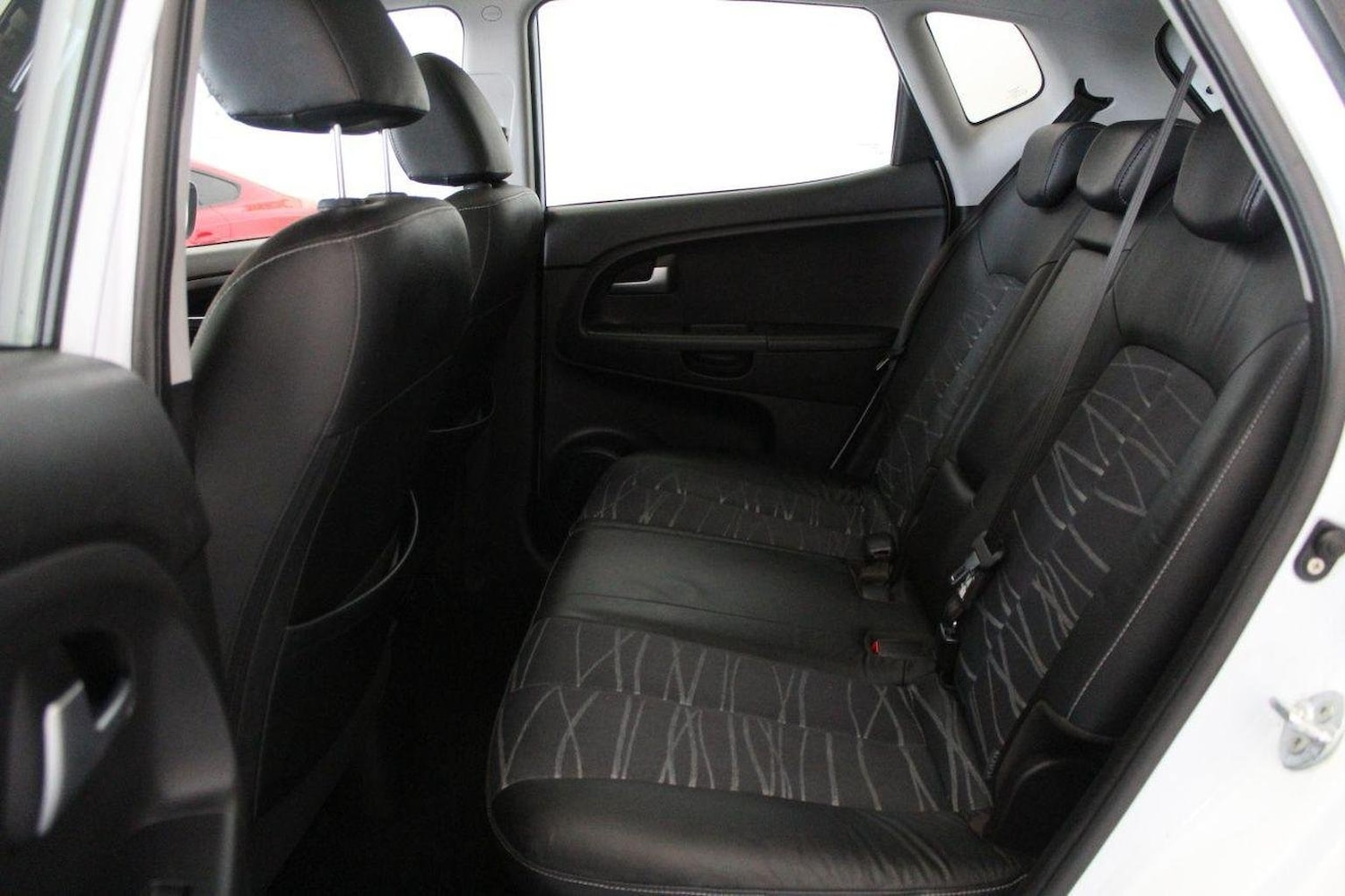 Used Kia Venga 2011 for sale - 76246186: Photo 51