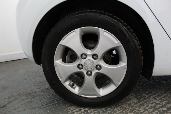 Used Kia Venga 2011 for sale - 76246186: Photo 55