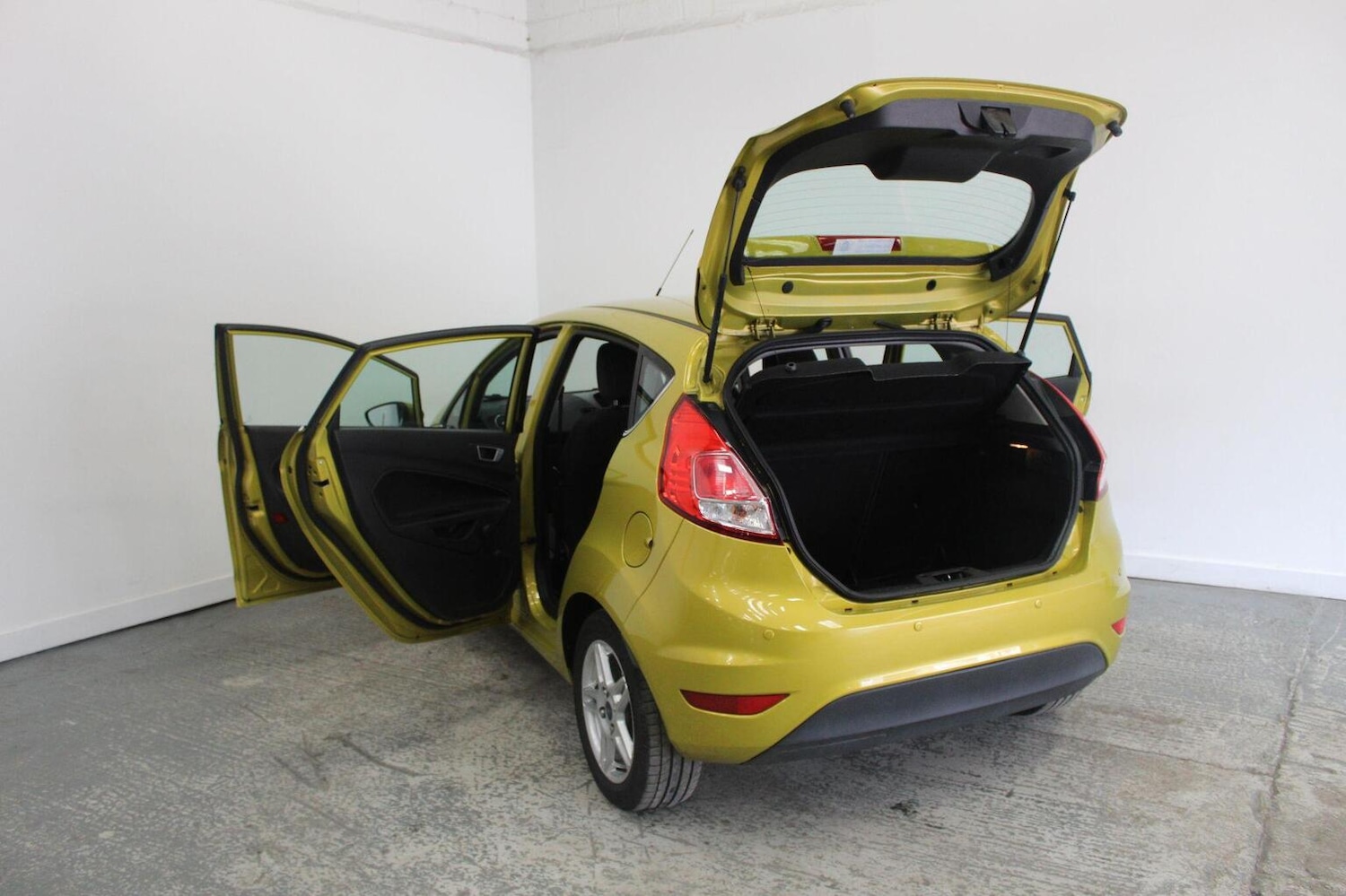 Used Ford Fiesta 2013 for sale - 77881101: Photo 19