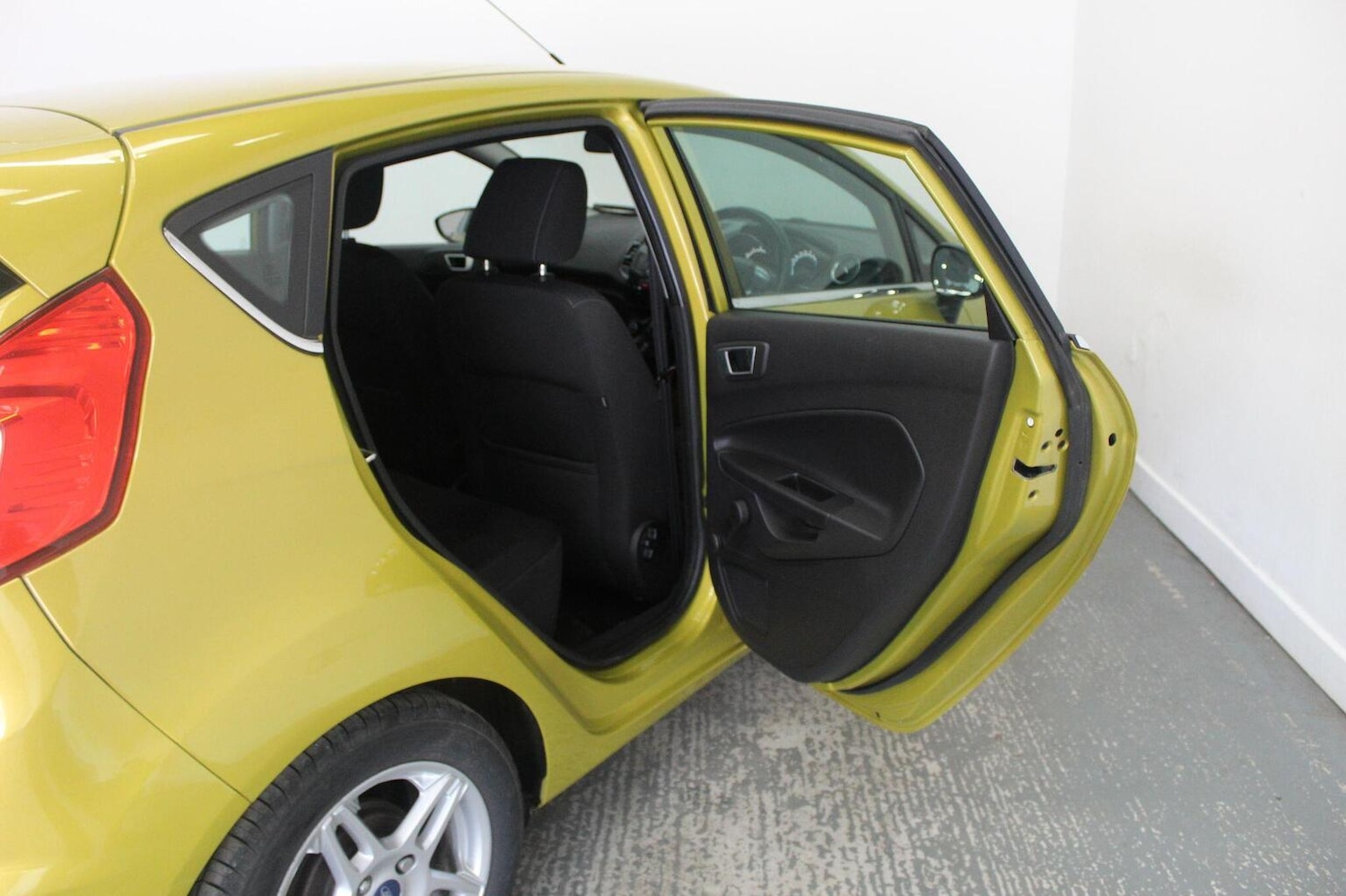 Used Ford Fiesta 2013 for sale - 77881101: Photo 24