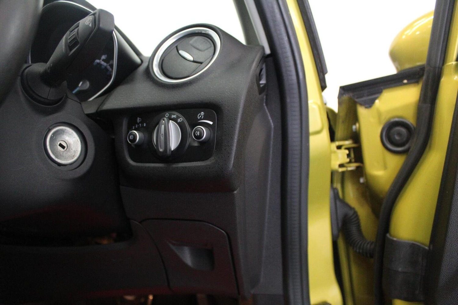 Used Ford Fiesta 2013 for sale - 77881101: Photo 42