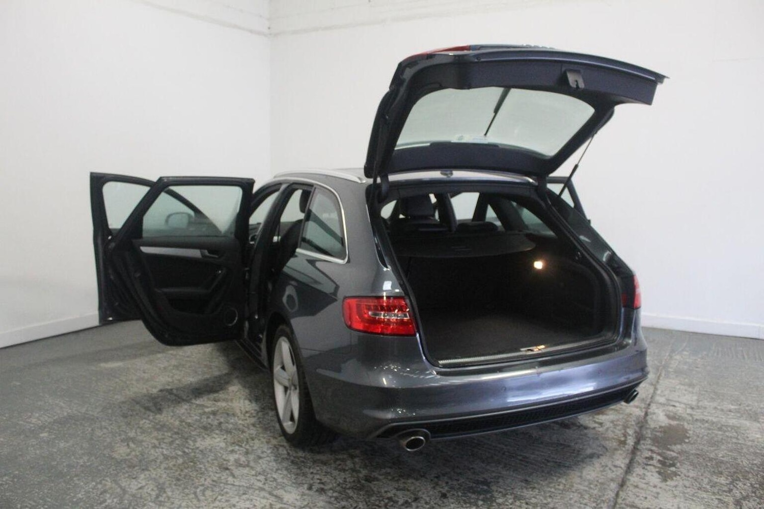 Used Audi A4 2012 for sale - 77937911: Photo 21