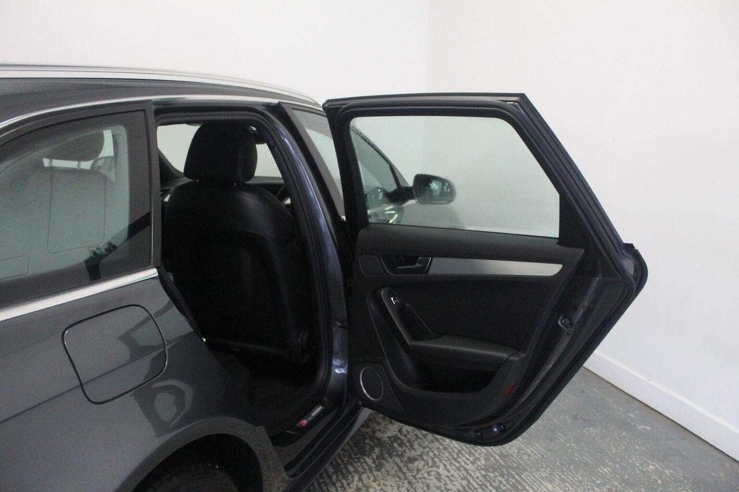 Used Audi A4 2012 for sale - 77937911: Photo 26