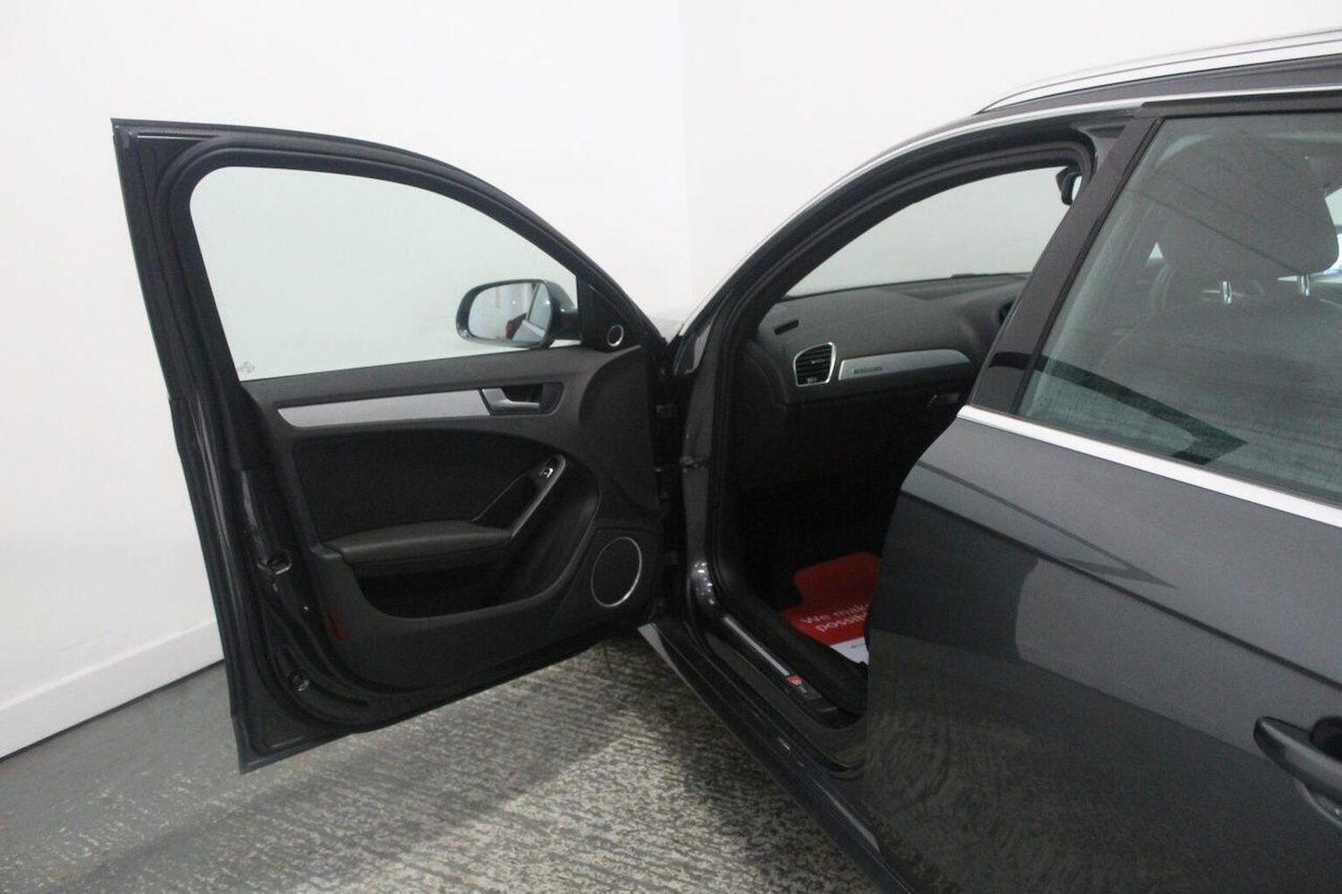 Used Audi A4 2012 for sale - 77937911: Photo 27