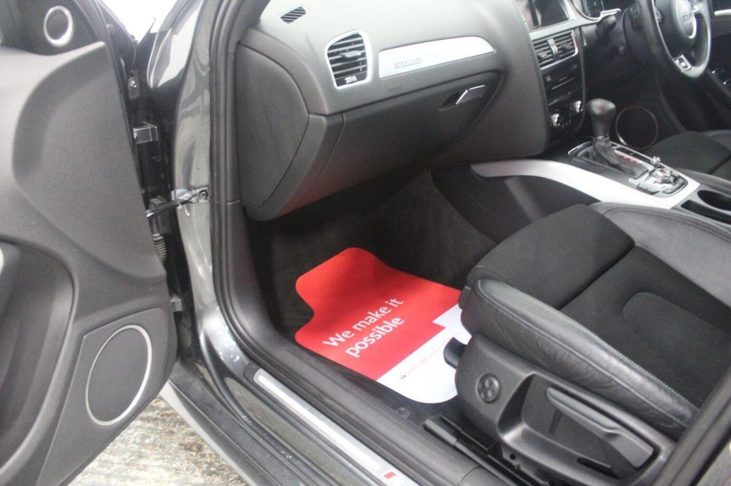 Used Audi A4 2012 for sale - 77937911: Photo 32