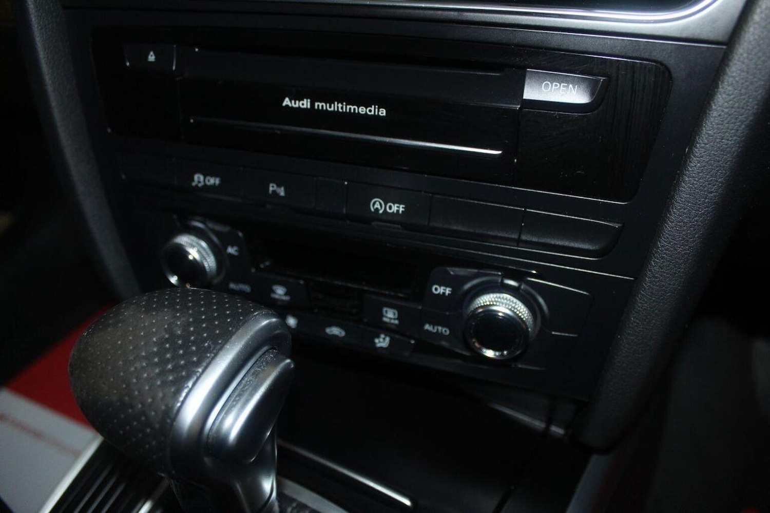 Used Audi A4 2012 for sale - 77937911: Photo 44