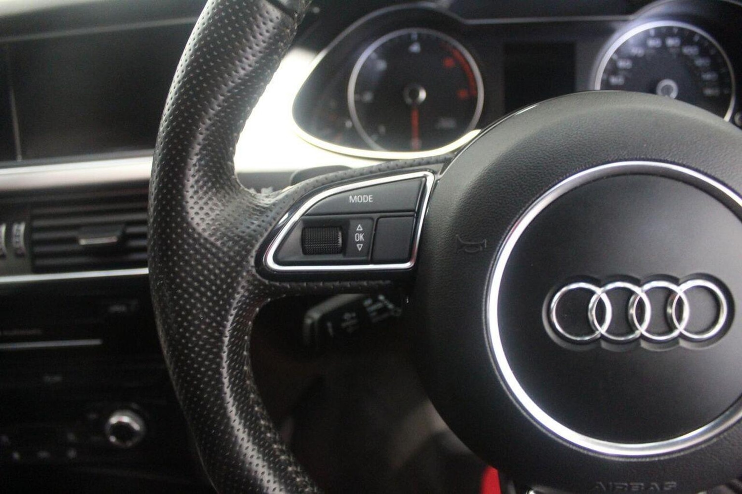 Used Audi A4 2012 for sale - 77937911: Photo 49