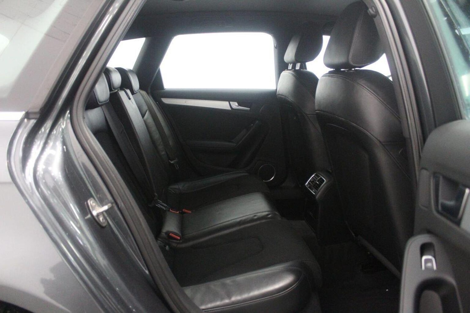 Used Audi A4 2012 for sale - 77937911: Photo 57