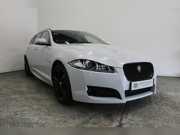 Used Jaguar XF 2015 for sale - 79558331: Photo
