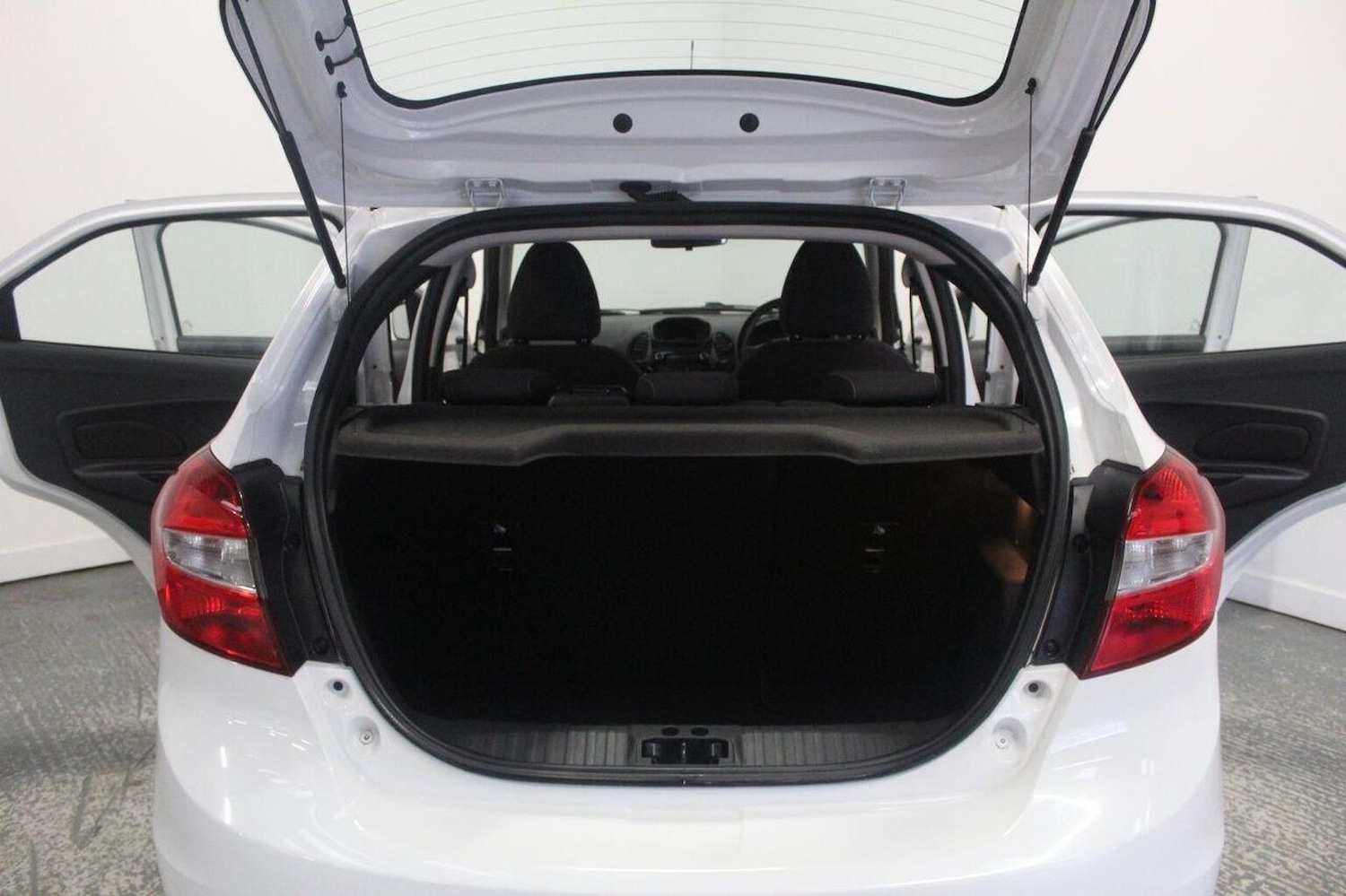 Used Ford Ka+ 2017 for sale - 77937787: Photo 22