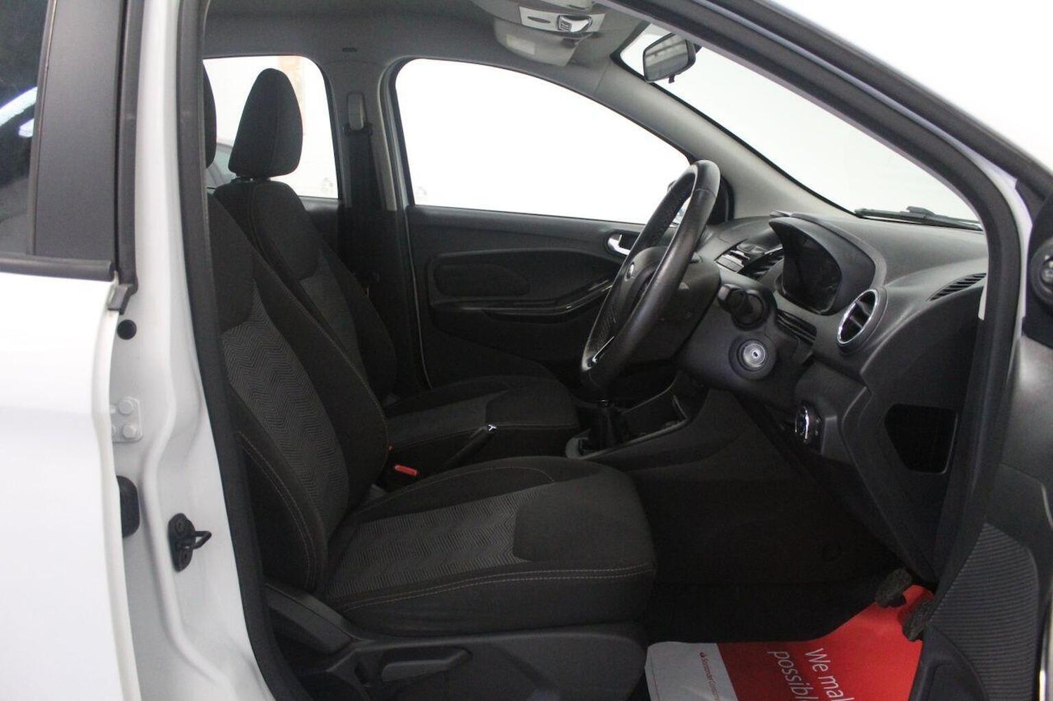 Used Ford Ka+ 2017 for sale - 77937787: Photo 28