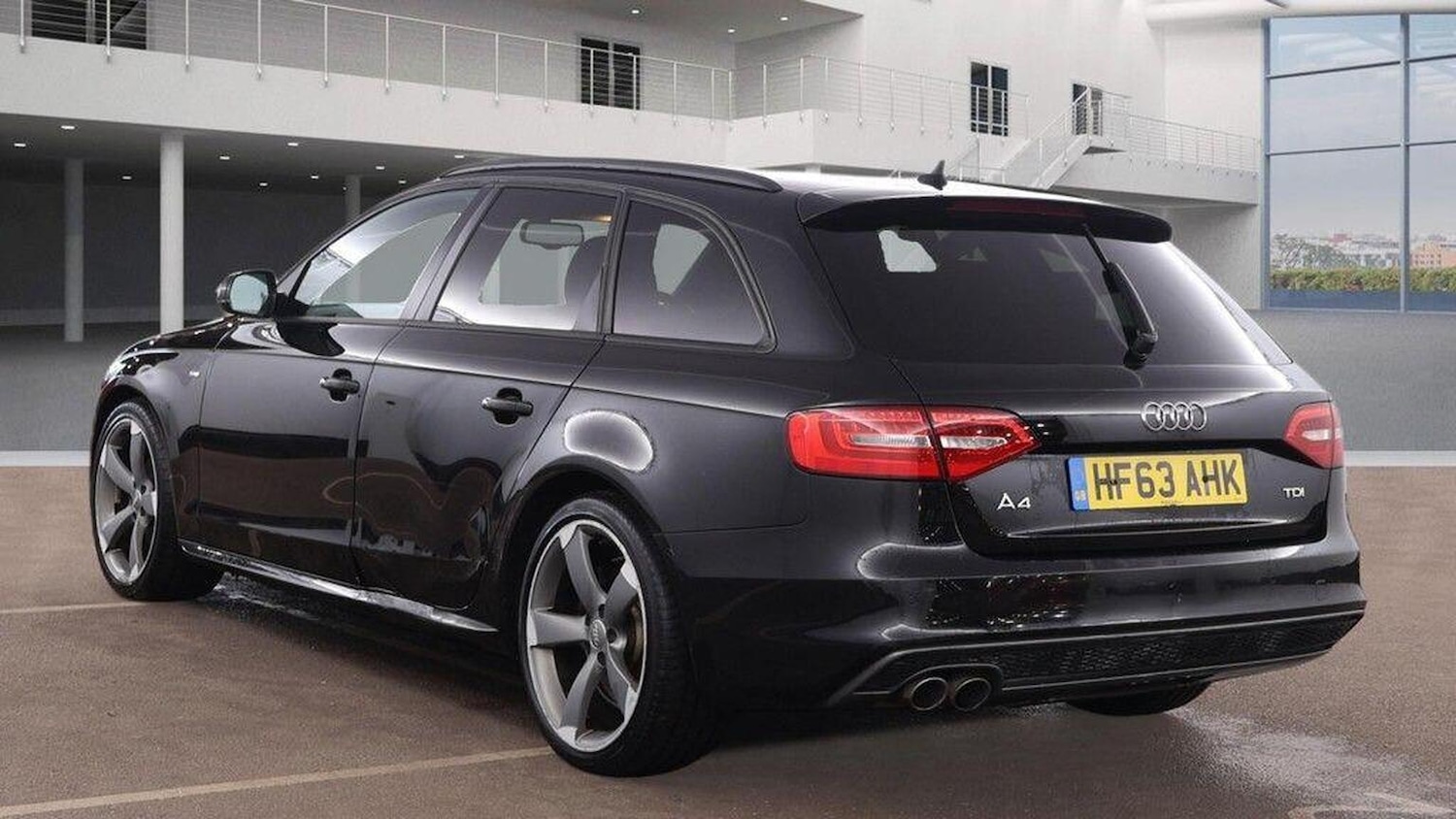 Used Audi A4 2013 for sale - 77564174: Photo 5