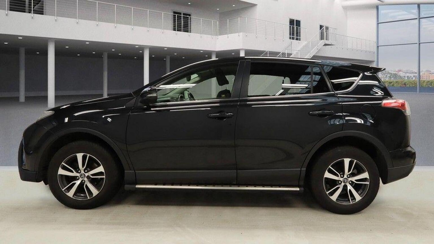 Used Toyota RAV4 2016 for sale - 77881144: Photo 11