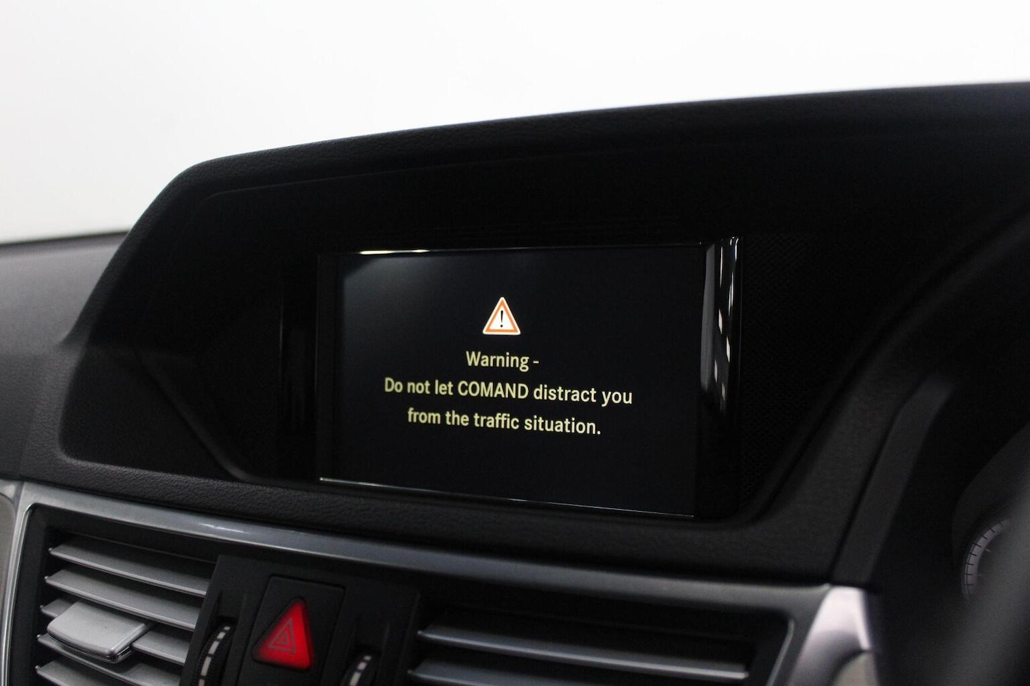 Used Mercedes-Benz E Class 2012 for sale - 77937951: Photo 33