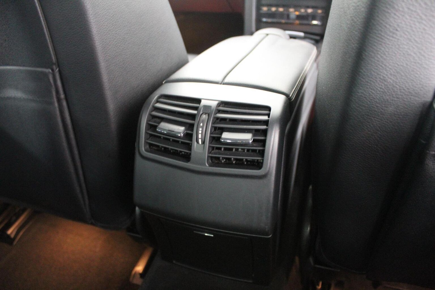 Used Mercedes-Benz E Class 2012 for sale - 77937951: Photo 52