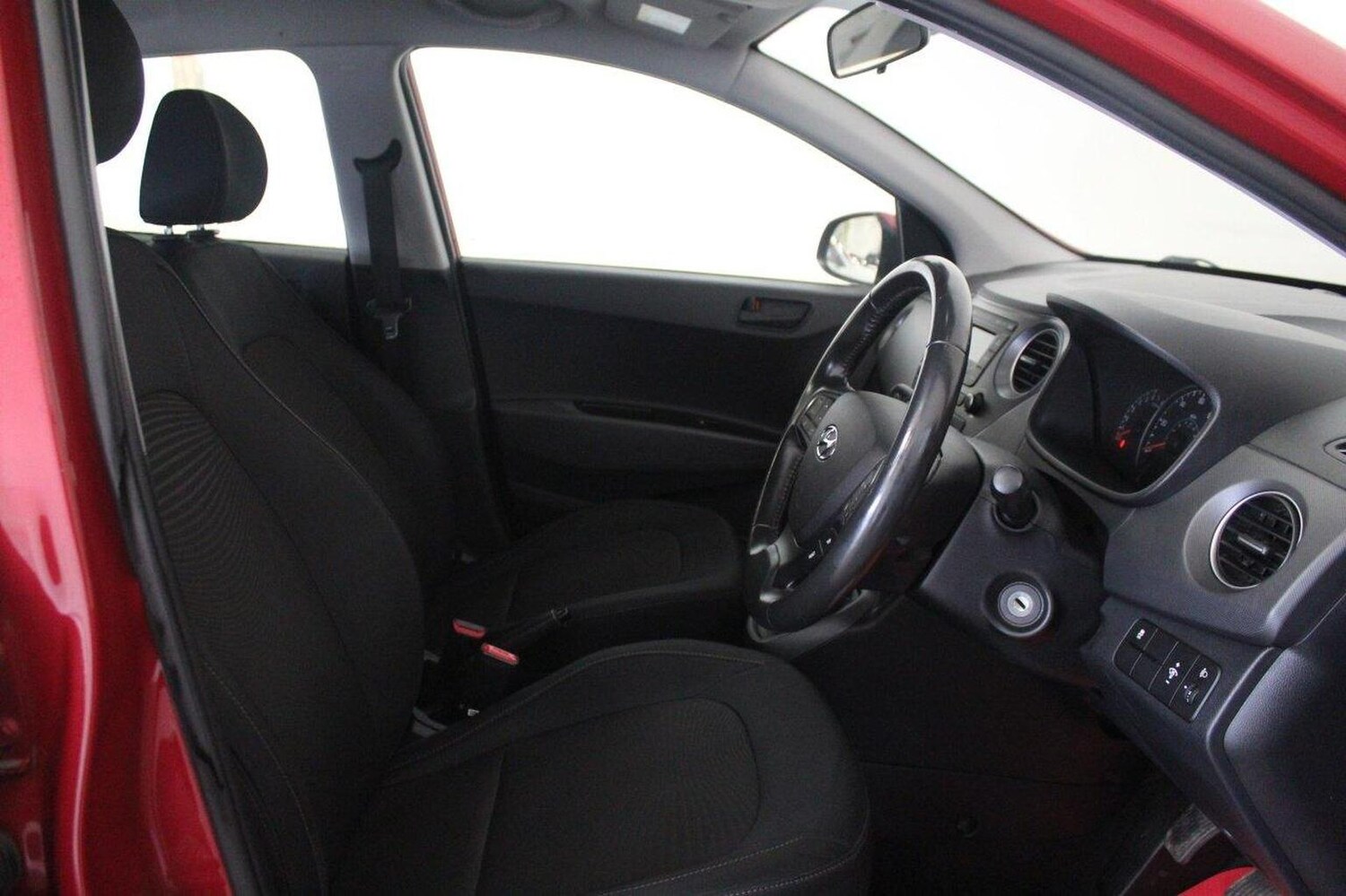 Used Hyundai i10 2019 for sale - 77464597: Photo 27