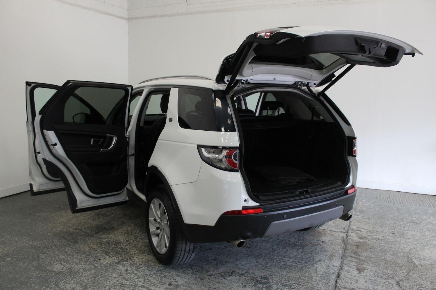 Used Land Rover Discovery Sport 2016 for sale - 76605722: Photo 22