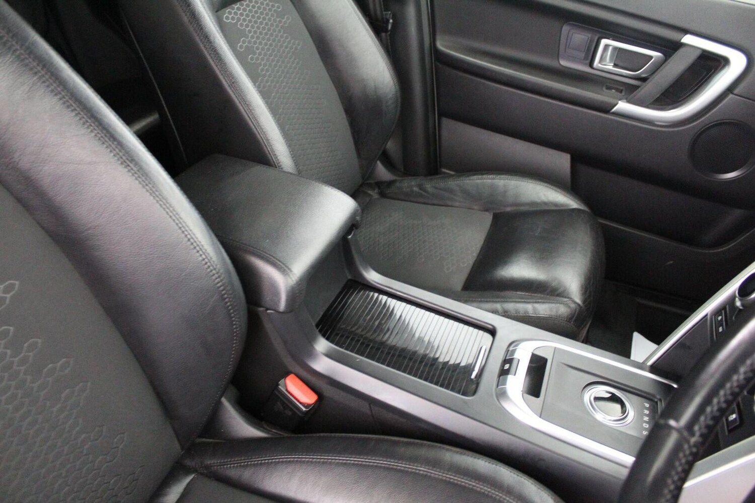 Used Land Rover Discovery Sport 2016 for sale - 76605722: Photo 46