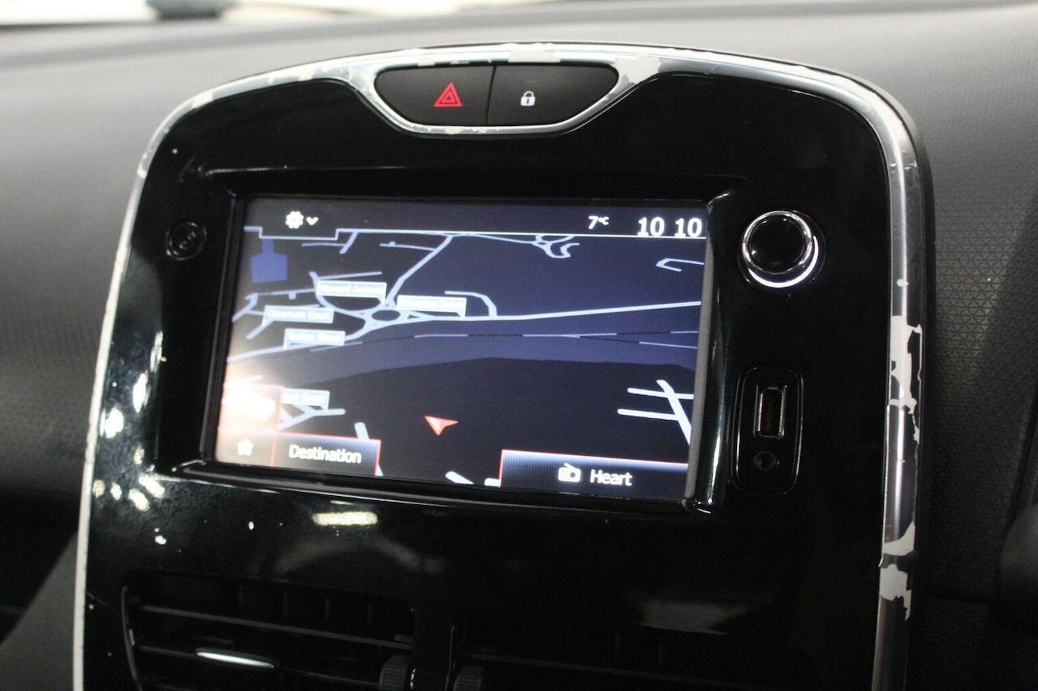 Used Renault Clio 2015 for sale - 77937908: Photo 33