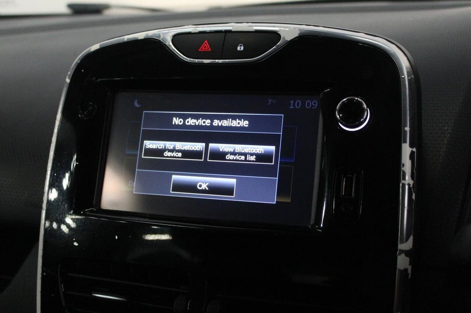 Used Renault Clio 2015 for sale - 77937908: Photo 34